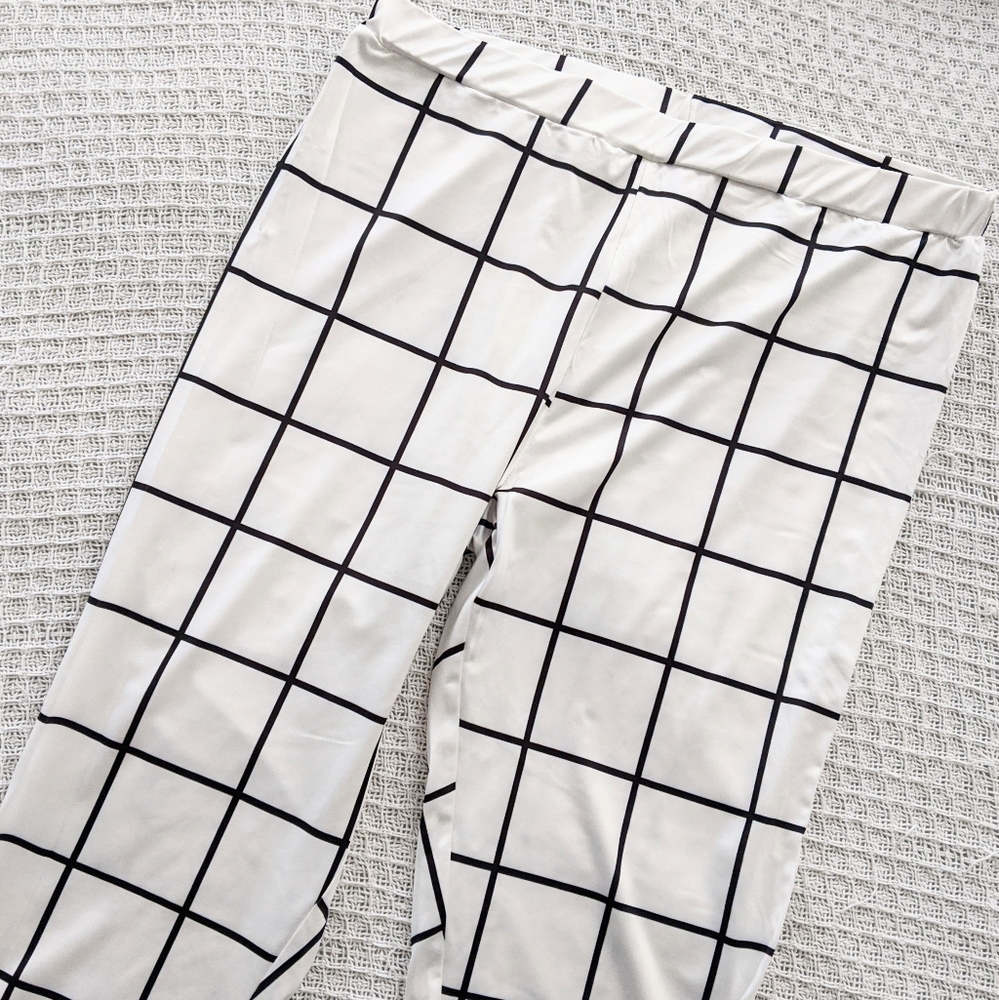 Zaful White Black Plaid Leggings, size 10 LG, NWOT